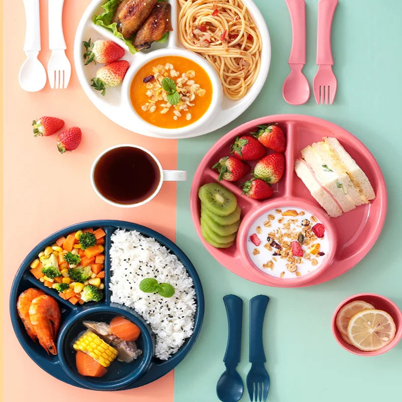 Assiette ronde pour enfants avec fourchette et cuillère