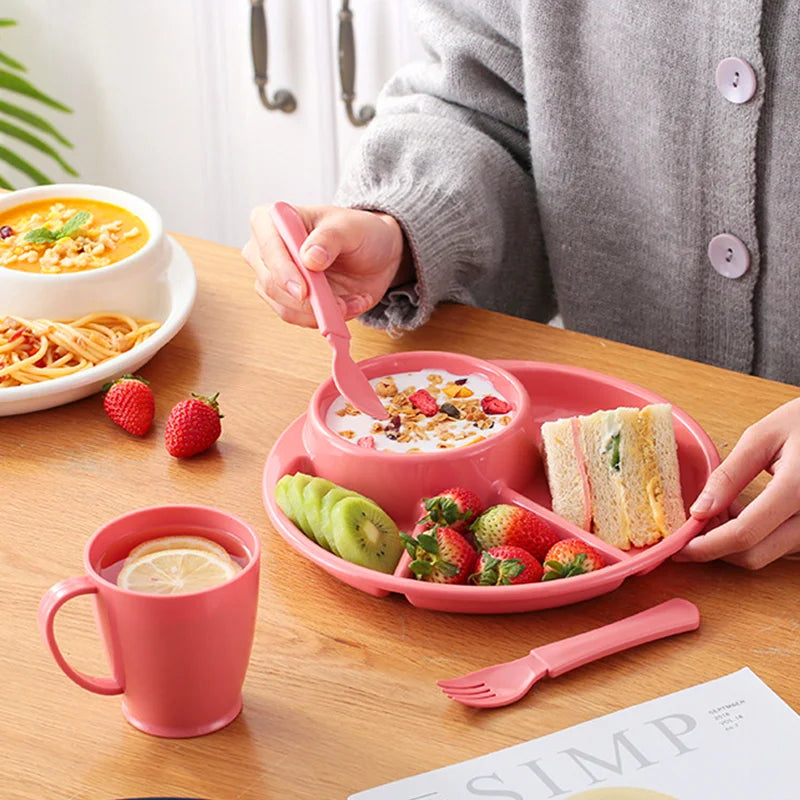 Assiette ronde pour enfants avec fourchette et cuillère